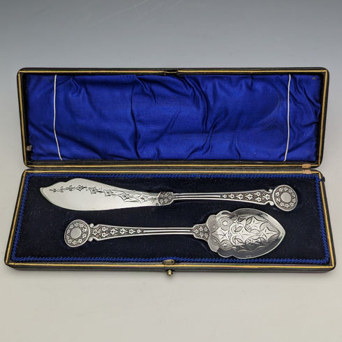 British antique silver plate jam spoon & butter knife set in case